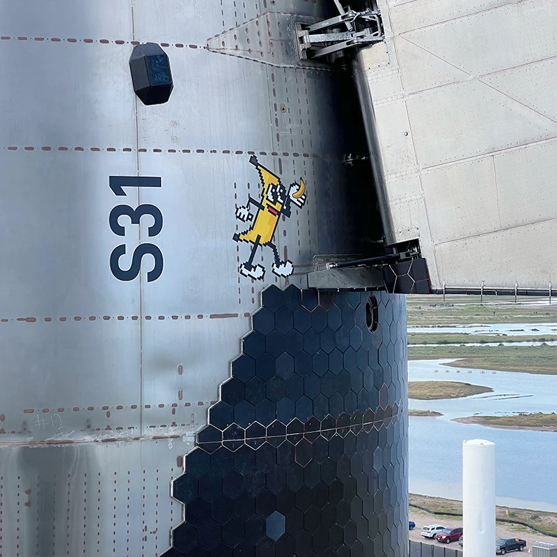 Banana for Scale decal beside the Starship forward flap